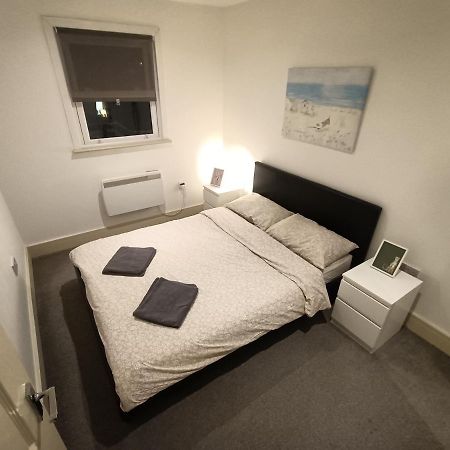 Lovely 2 Bedroom Serviced Apartment In 런던 외부 사진