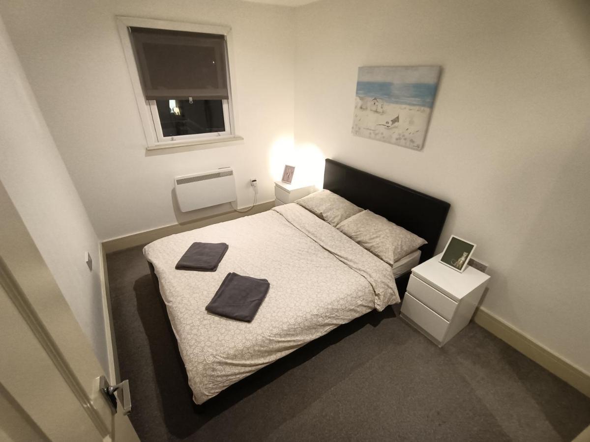 Lovely 2 Bedroom Serviced Apartment In 런던 외부 사진